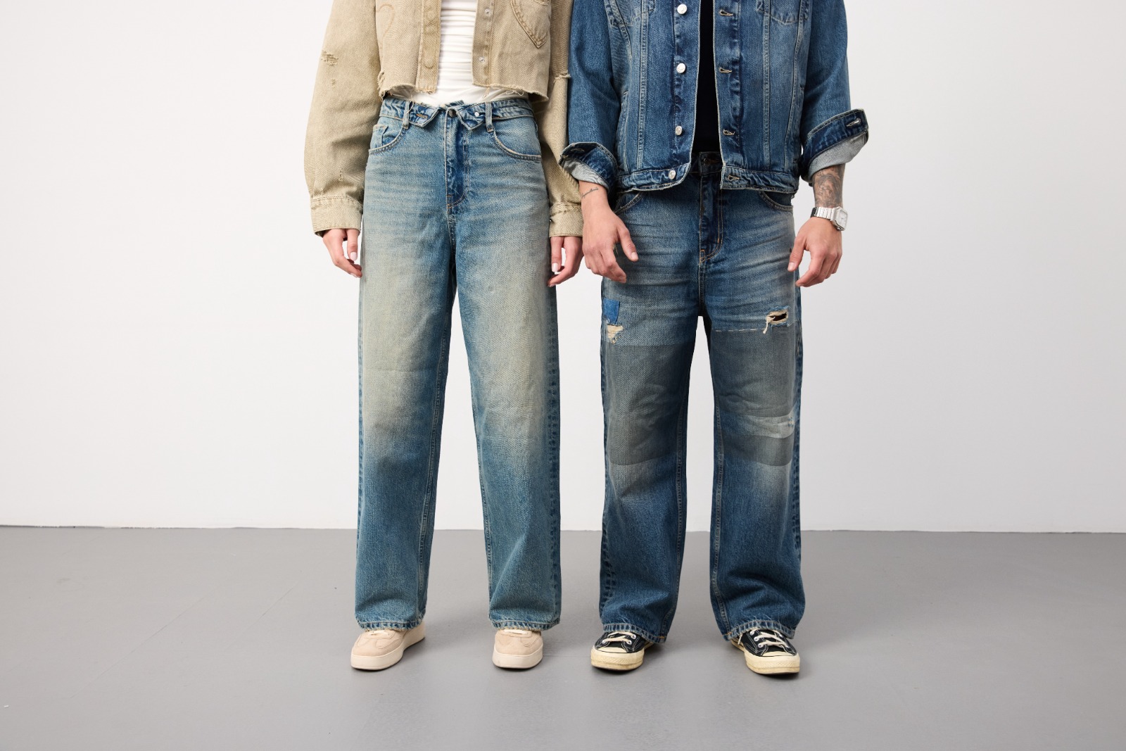 Atlas Denim kumaşından üretilen örnek denim ürün — manken çekimi 12
